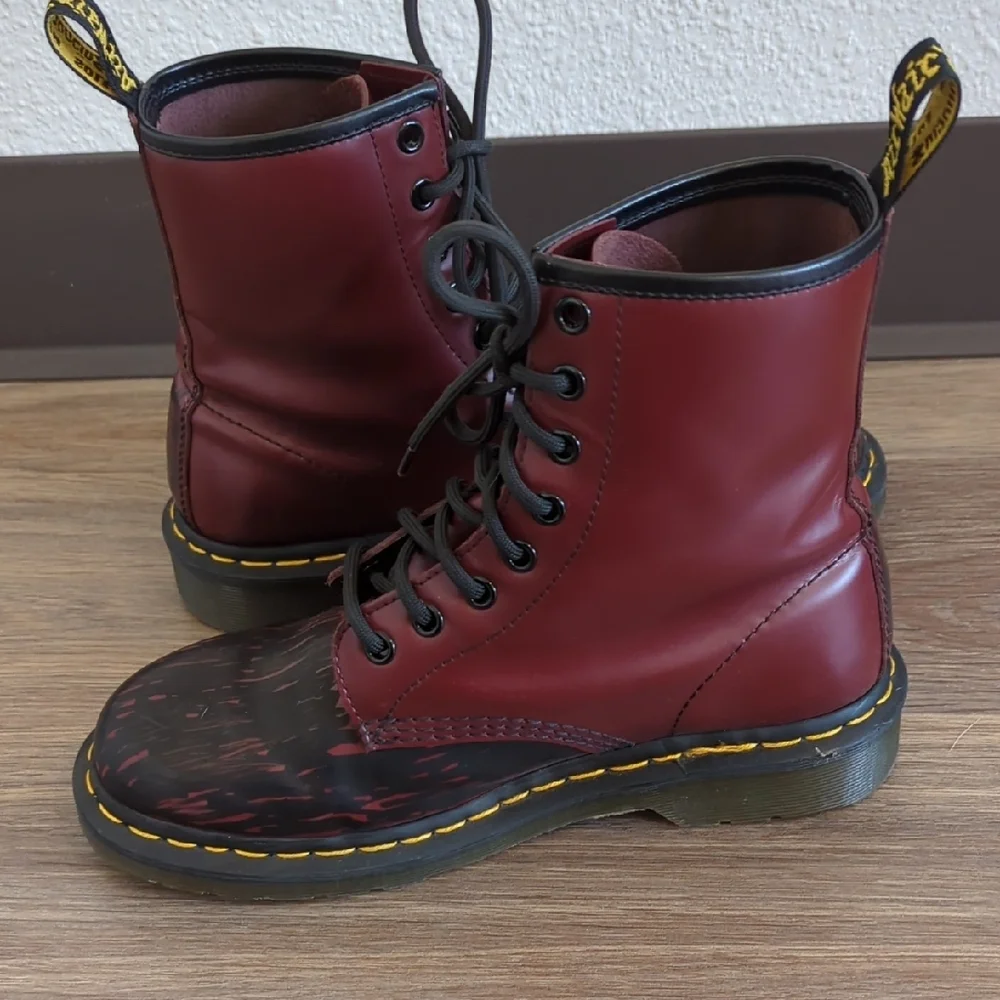 Dr. Martens 1460 SMOOTH LEATHER LACE UP BOOTS - Cherry Red Smooth - Size 7 - Picture 9 of 12